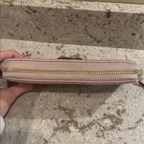 Michael Kors Wallet - Picture 3 of 5